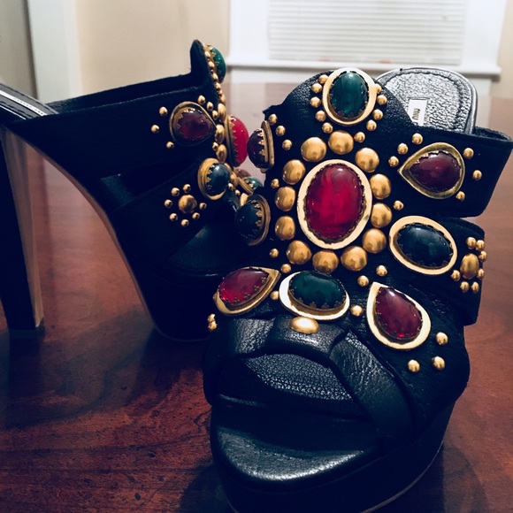 Vintage Style Miu Miu Heals :) - Picture 2 of 8